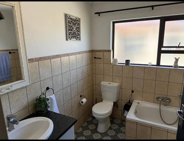 3 BEDROOM HOUSE FOR SALE IN RASLOUW MANOR